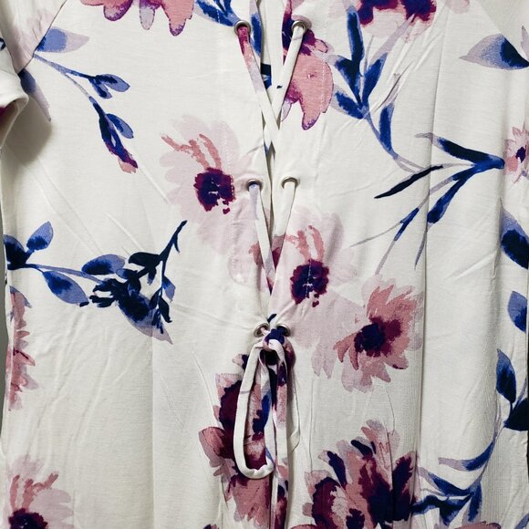 NWOT Maurices 24/7 Floral Lace-up Back Baseball Tee - Picture 4 of 9